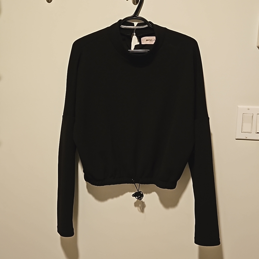 Vero Moda long sleeve elasticized bottom shirt